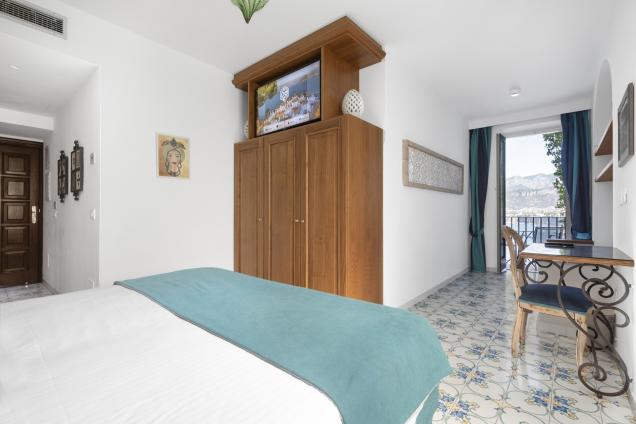 Superior Rooms Sea View-3